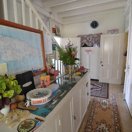 Holiday Home - Guest House Port Antonio Exterior foto